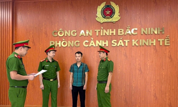 Ra quyết định khởi tố môi giới bất động sản Vũ Văn Cương SN 1986