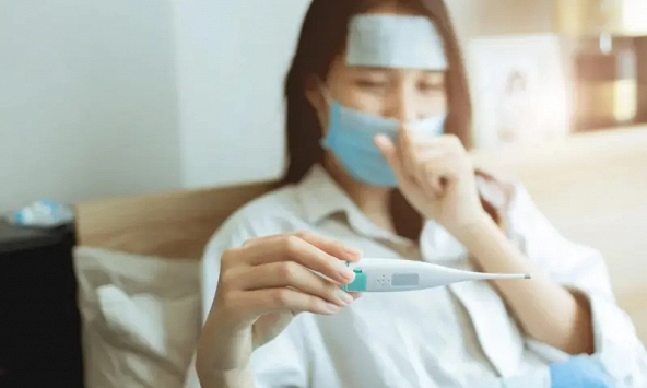 Người phụ nữ phổi toàn mảng trắng 'như phủ bụi' vì thứ cứ hè tới là nhà nào cũng phải dùng