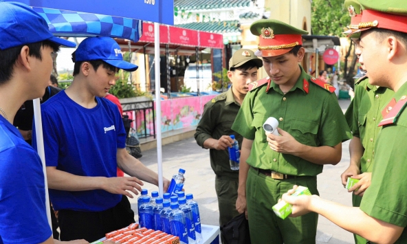 Vinamilk hỗ trợ 40.000 sản phẩm dinh dưỡng cho chương trình “Tổ quốc bình yên”