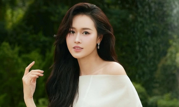 Vợ Anh Đức bị chê vô duyên
