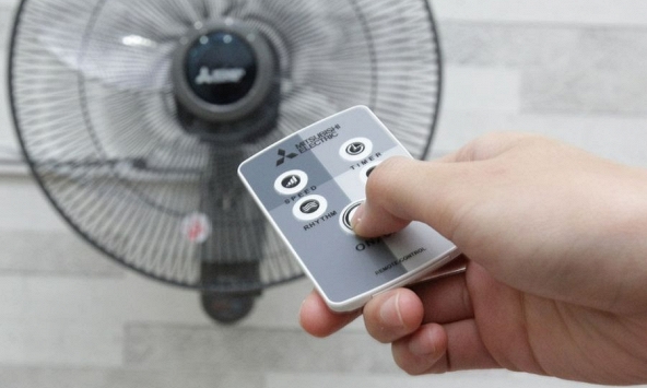 Rút phích cắm khi quạt vẫn đang chạy có sao không? Giật mình biết đáp án
