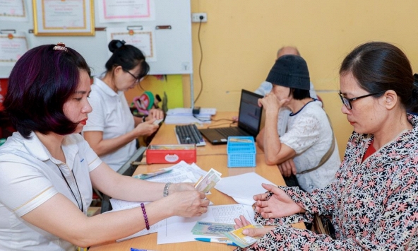 Tất cả người dân đang nhận lương hưu chú ý loại giấy tờ hết hạn trước 1/7