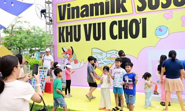 Hàng nghìn trẻ em hào hứng 'chơi để học' cùng Vinamilk tại Phú