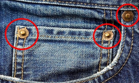 90% người mặc quần jeans không biết công dụng của những chiếc khuy kim loại được bấm trên quần