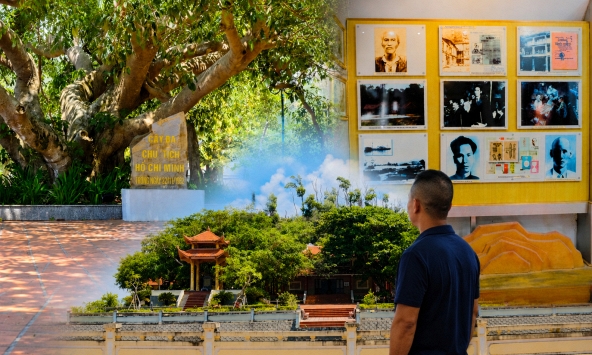 Chuyện ít ai biết về cây đa Bác Hồ trên hòn đảo ngọc 'bừng sáng' giữa vịnh Bái Tử Long