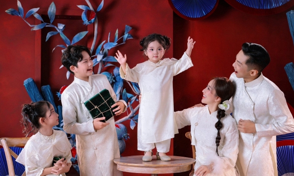 Mẹ 3 con Khánh Thi sau những vũ điệu thăng hoa: Chọn lùi lại để yêu thương thêm trọn vẹn, vun đắp hạnh phúc từ tiếng cười con trẻ