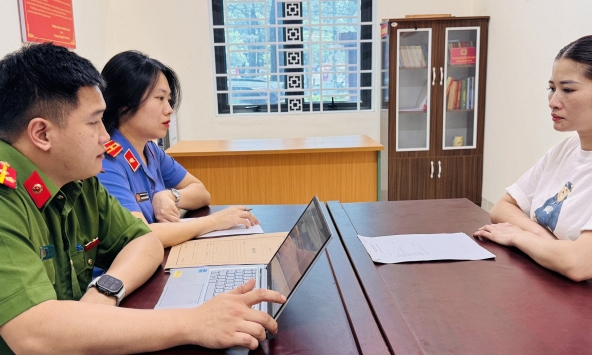 Ra quyết định khởi tố Nguyễn Hồng Diệu SN 1990 và 4 người bạn
