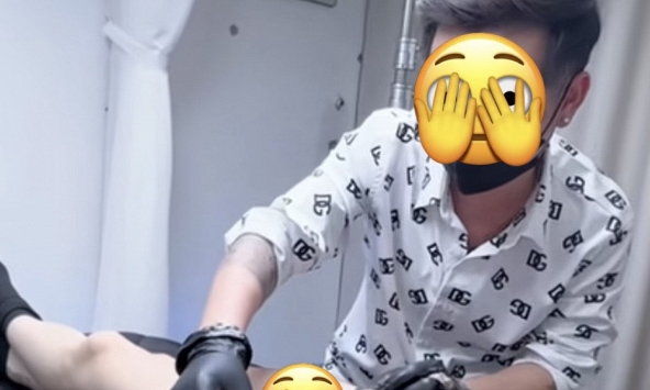 Đăng video công việc nhạy cảm lên TikTok, nam Content Creator gây tranh cãi, nghệ thuật làm đẹp hay chiêu trò câu view rẻ tiền?