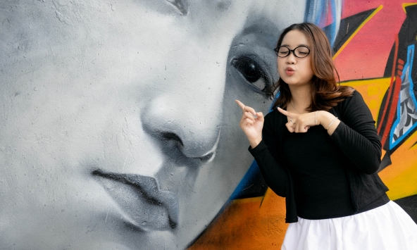 Hot hơn cả nắng hè Hà Nội: Bức tường graffiti Sơn Tùng M-TP ở Yên Phụ đang khiến Sky kéo nhau đến check-in rần rần