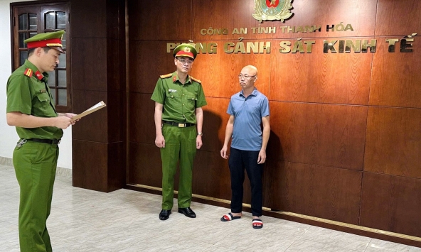 Ra quyết định khởi tố giám đốc công ty sản xuất nem chua rán Nguyễn Sĩ Phương SN 1975