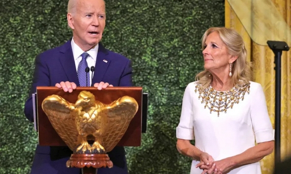 Vợ cựu Tổng thống Mỹ Biden thông báo ông mắc ung thư tuyến tiền liệt, đã di căn đến xương