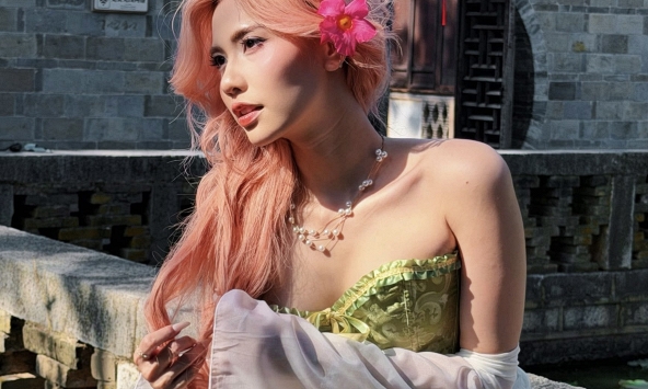 Biểu diễn múa côn tại The Face Việt Nam, nữ streamer, TikToker Châm Sứa làm rơi đạo cụ sau 7 ngày học cấp tốc