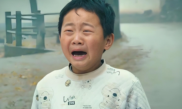 Nói yêu thương con nhưng suốt ngày có 5 câu cửa miệng này, bạn chính là kiểu cha mẹ ĐỘC HẠI nhất