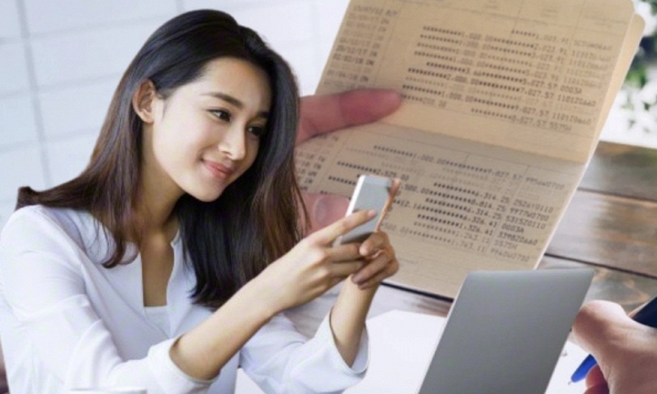 Tôi đã cứu cuốn sổ hưu, sổ tiết kiệm, sổ đỏ của bố mẹ mình khỏi cái bẫy 'hợp động kỳ nghỉ' mà chẳng tốn tý sức nào!