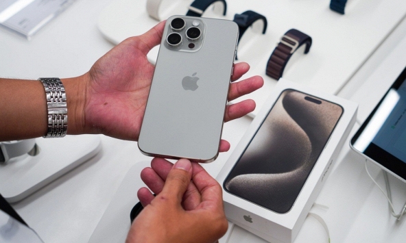 3 chiếc iPhone cũ rớt giá cực mạnh đáng mua nhất hiện nay