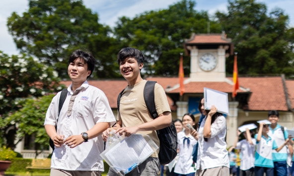 Chiều nay, 1,2 triệu sĩ tử cả nước tiếp tục 'vượt ải' môn Toán thi tốt nghiệp THPT 2026