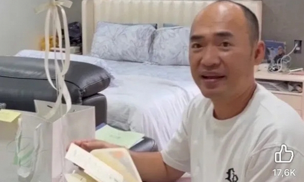 Tín Nguyễn, Mie, Tiến Luật bất ngờ vì thiệp cưới độc đáo của Viên Vibi