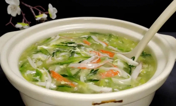 Chỉ 10 phút nấu là có món ăn vị ngọt thanh mát và rất ngon miệng, giúp lấy lại vị giác trong ngày hè nắng nóng