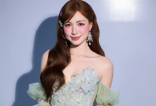 Hòa Minzy, Quang Hùng MasterD và dàn sao đình đám hội tụ trong concert 'Thanh xuân' tại Hà Nội