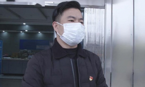 Người đàn ông gửi tiết kiệm gần 1 tỷ đồng, 15 năm sau tá hỏa vì tài khoản chỉ còn hơn 7 triệu vì 'tài khoản không định danh'