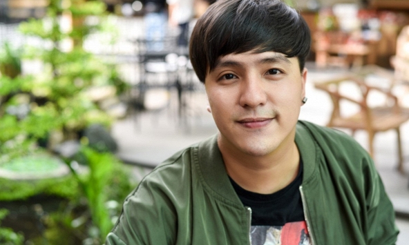 Tăng Nhật Tuệ từng bị tố gạ tình học trò, thương hiệu cà phê nổi tiếng của Việt Nam cũng tố cáo nhạc sĩ thiếu văn hóa