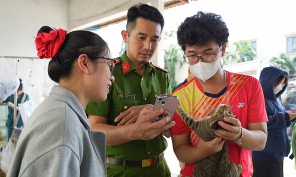 Tất cả người dân đang nuôi chó, mèo chú ý quy định phạt đến 2 triệu đồng từ 1/8