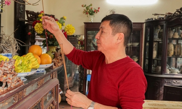 NSƯT Chí Trung: 'Thiên hạ xin cầu nguyện cho tôi qua khỏi căn bệnh lạ'