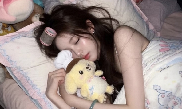 5 thói quen khi ngủ khiến bạn ngày càng trở nên xấu xí, rước cả tả bệnh vào thân