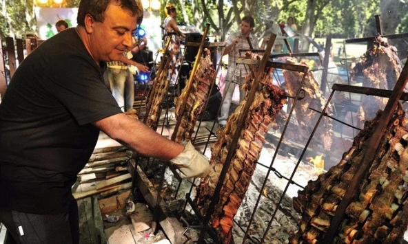 Món ăn đặc biệt được xem là 'vũ khí vô địch' của Argentina: Phải mang hơn nửa tấn từ quê nhà sang Mỹ để tiếp sức cho Messi