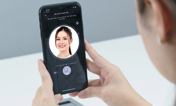 SIM đã đăng ký chính chủ, vì sao đổi sang điện thoại mới vẫn phải quét khuôn mặt?