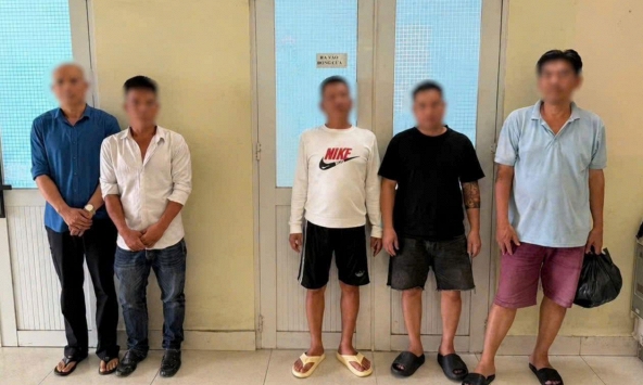 Công an điều tra các giao dịch từ 1 triệu đến 14 triệu đồng: 5 người đàn ông bị bắt