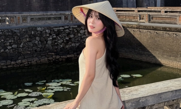 'Huế mộng Huế mơ' trong bộ ảnh của cô nàng hot girl quyến rũ