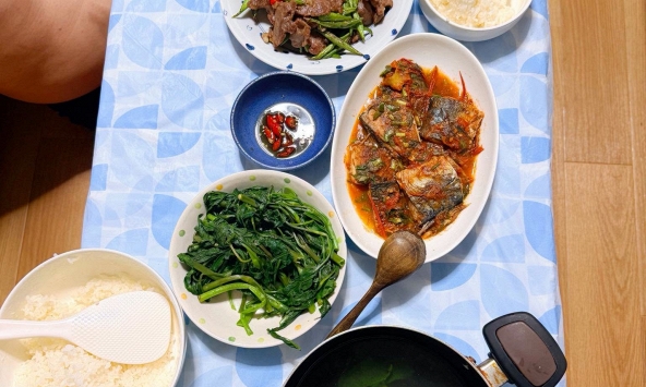 Chỉ vì nồi canh mà nàng dâu bị mẹ chồng chỉnh đốn: Thói quen này ai sai ai đúng?