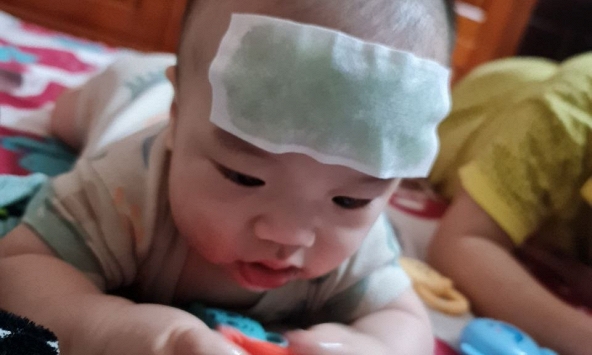 'Mẹ làm cái gì mà để con nó ngã?': Trăm sự trên đời, cứ cái gì xấu xa đều có thể đổ lên đầu các bà mẹ hết!