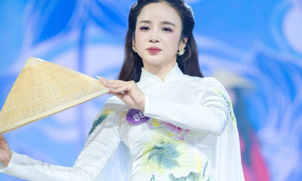 Phó Chủ tịch Câu lạc bộ Nguyễn Thị Bích Ngọc, quê Hải Phòng thành Người đẹp Ảnh Di sản