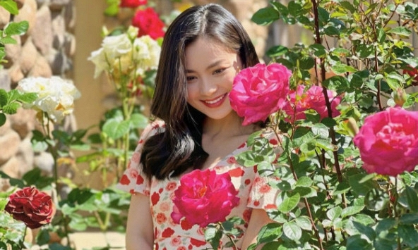 Nữ diễn viên yêu trai phố cổ 3 ngày là cưới, từ bỏ hào quang showbiz: Giờ sống chill trong biệt thự sân vườn, góc nào cũng đẹp thơ mộng
