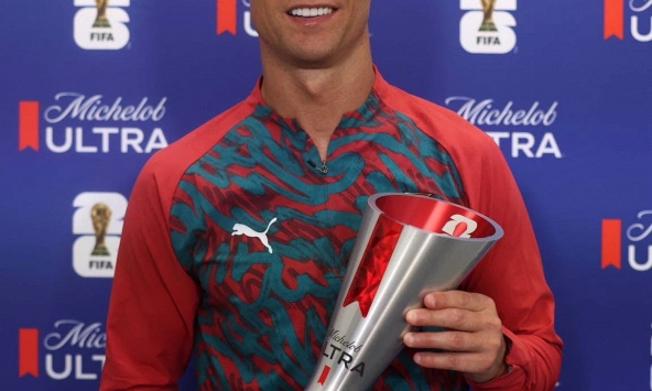 Không còn gì bàn cãi: Ronaldo nhận danh hiệu xuất sắc nhất trận đấu