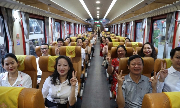 Đoàn tàu Bạch Mai: Những chuyến tàu mang theo khát vọng đưa y tế chất lượng cao đến gần người dân