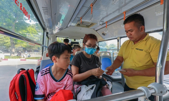 Hàng triệu người cần chú ý: Thao tác mua vé xe buýt theo lượt thay đổi từ 1/7