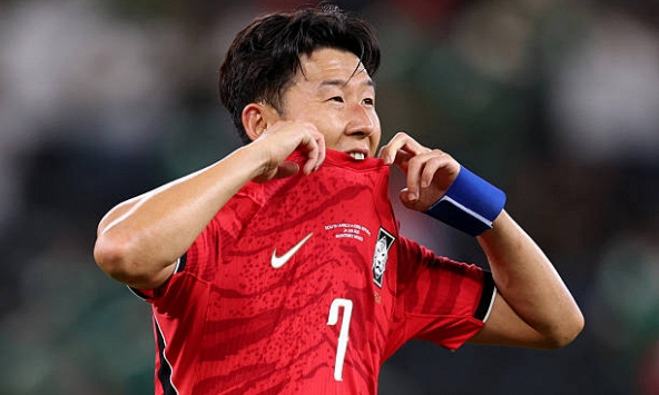 Park Ji-sung nổi trận lôi đình, truyền thông phẫn nộ sau trận Hàn Quốc đá rệu rã như 'mất hồn' trước Nam Phi 