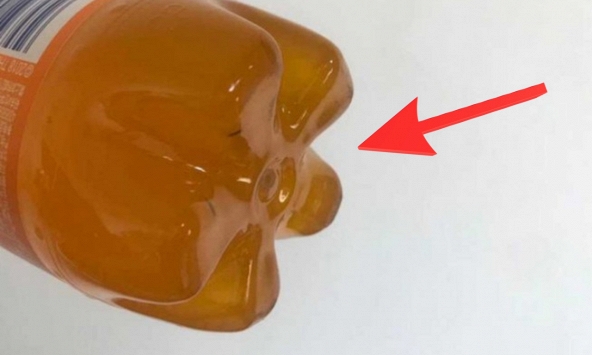Tại sao đáy chai nhựa thường lồi lõm, có '5 chân'?