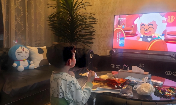 Trẻ dưới 3 tuổi xem TV nhiều và xem TV ít, chỉ cần sau 7 tuổi sẽ thấy sự khác biệt một trời một vực