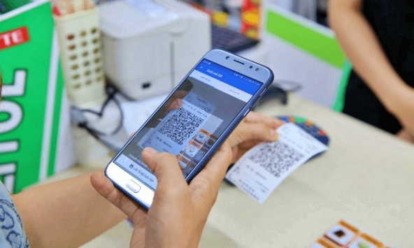 Mẹ vừa báo tin chuyển 300 triệu đồng, con trai tá hỏa gọi ngay cảnh sát: Sập bẫy lừa đảo quá tinh vi