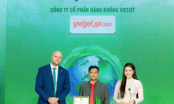 Vietjet nhận cùng lúc hai danh hiệu về phát triển bền vững ESG