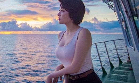 Bức ảnh để đời của Hoa hậu Việt Nam nổi đình đám quê Hải Phòng: Mặt ngây thơ, thân hình thon gọn