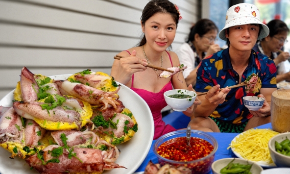 Cả gia đình hotmom Thủy Anh mê tít món bánh 'nhỏ mà có võ' này khi du lịch Nha Trang: Ai đi biển cũng phải thử ít nhất một lần!