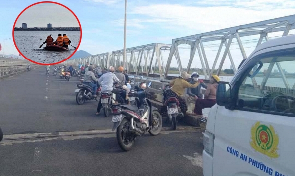 Danh tính người mẹ đang đi trên cầu thì bảo con trai dừng xe rồi lao xuống sông, tiết lộ đau xót từ gia đình