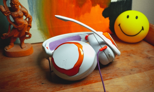 JBL ra mắt thế hệ tai nghe gaming mới: Âm thanh sống động, sở hữu tính năng pin thay nóng độc đáo