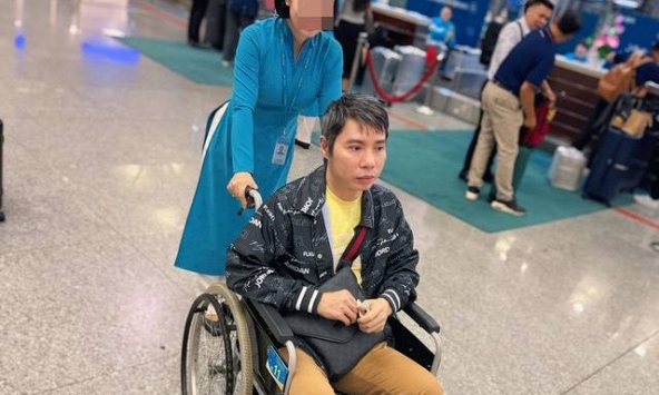 Vợ kém 15 tuổi nói lý do phải lên tiếng trước thông tin 'xin tiền' chữa bệnh cho NSND Công Lý