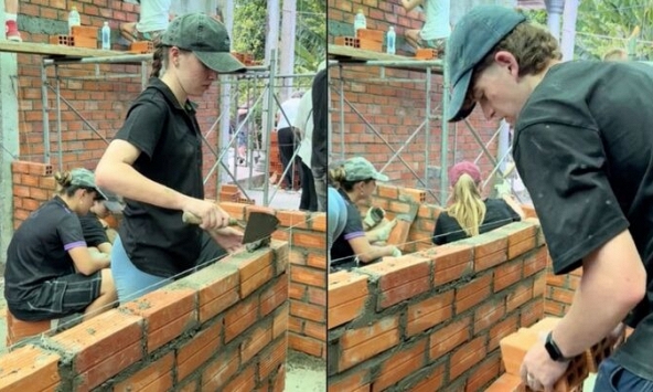 Khách Tây về miền Tây làm “phụ hồ“: Trải nghiệm du lịch lạ đời gây sốt mạng xã hội
